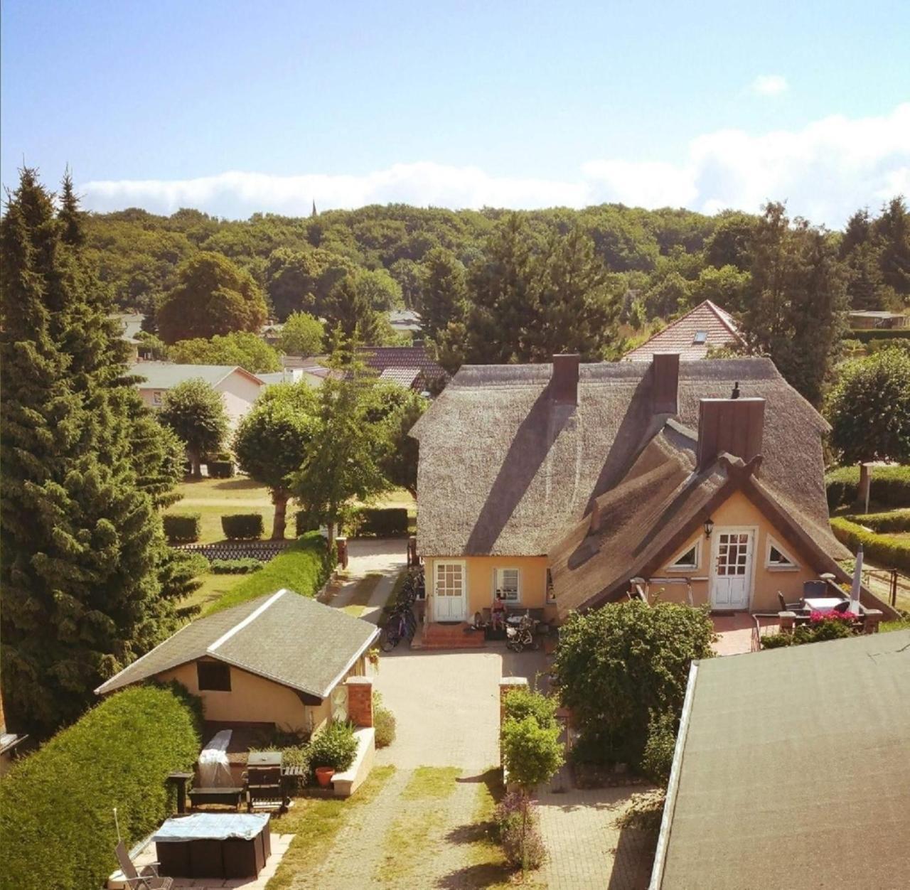 Ferienwohnung Im Reetdachhaus Heringsdorf  Kültér fotó